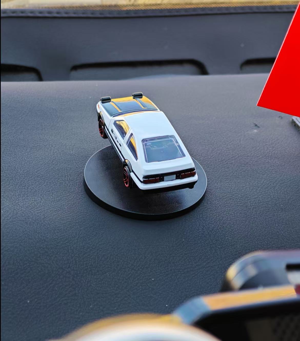 ollig·AE86漂移車載旋轉擺件合金車模型中控台高檔物理姿態掛件汽車擺件 - 图片 11