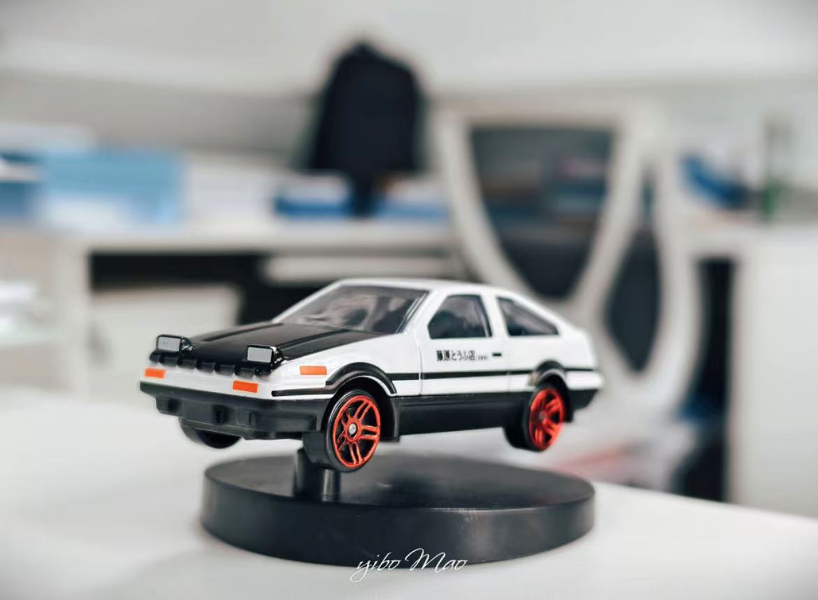 ollig·AE86漂移車載旋轉擺件合金車模型中控台高檔物理姿態掛件汽車擺件 - 图片 13