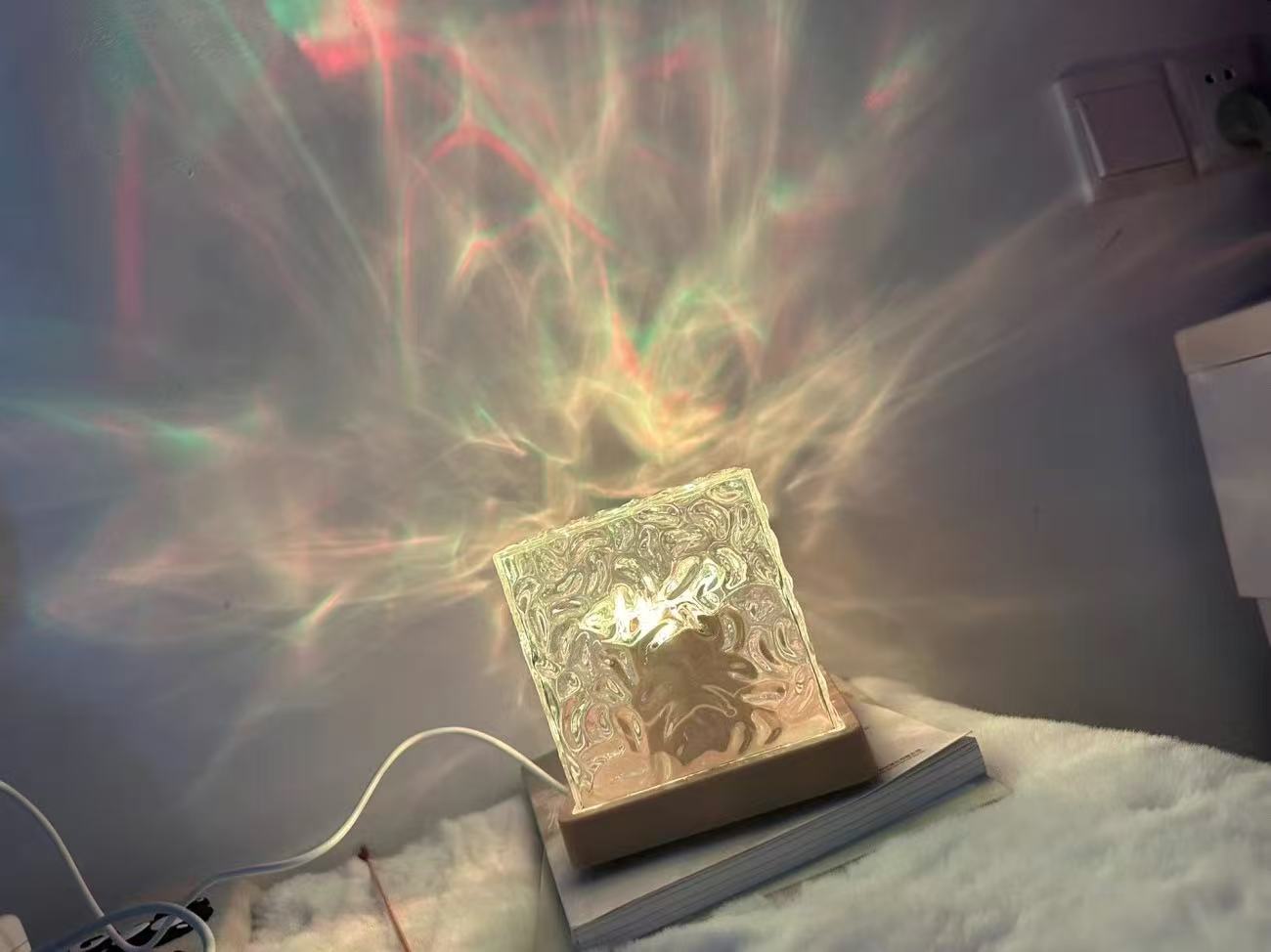 ollig·氛圍燈網紅浪漫水波紋投影燈房間臥室動態小夜燈水紋燈家用 - 图片 25