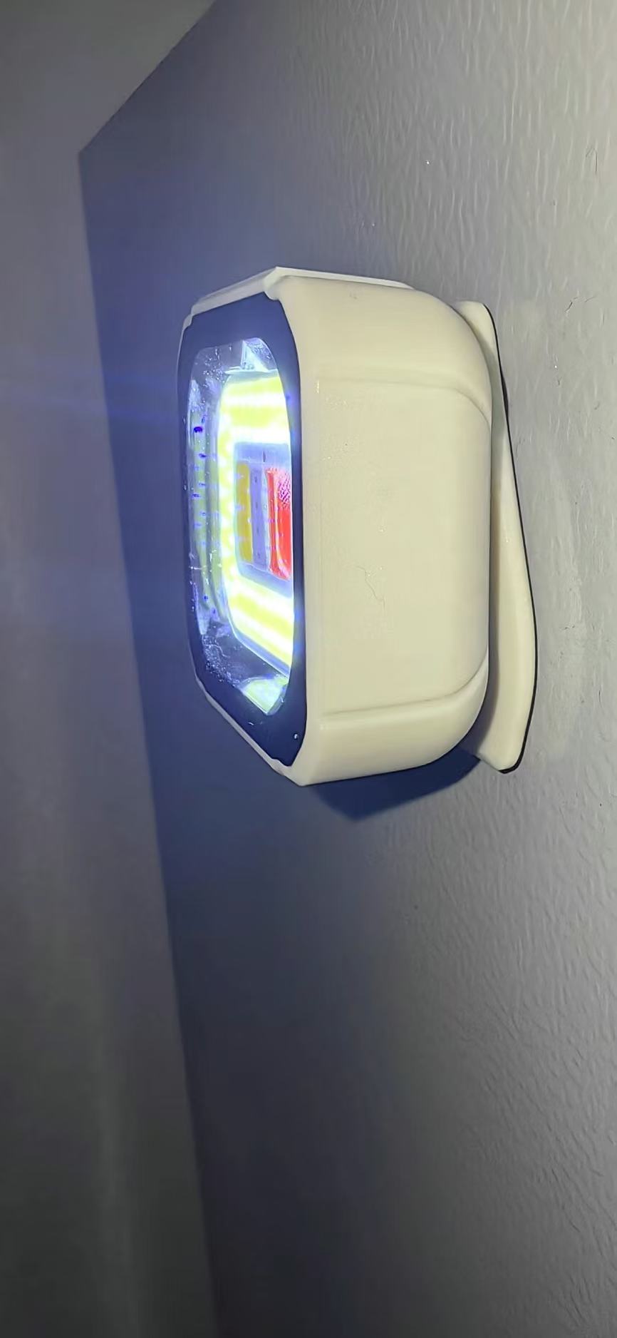 ollig·超亮戶外便攜磁吸燈高亮度感應泛光運動登山露營頭戴應急手電 - 图片 16