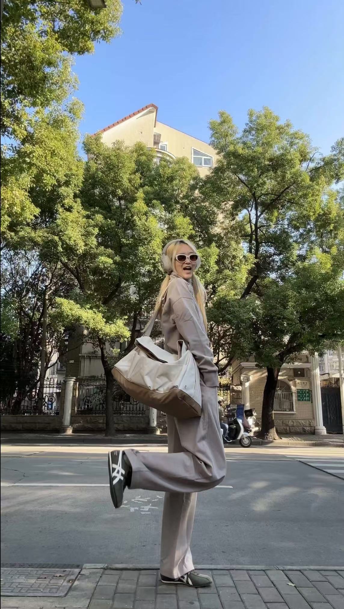 ollig·LWJE旅行包男女手提大容量運動包健身包幹濕分離鞋倉旅行 - 图片 14