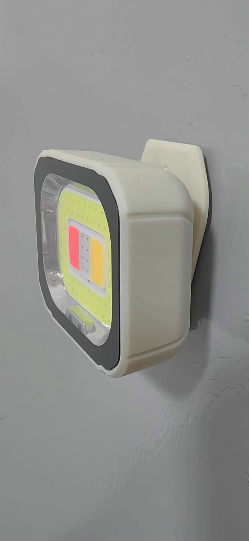 ollig·超亮戶外便攜磁吸燈高亮度感應泛光運動登山露營頭戴應急手電 - 图片 19