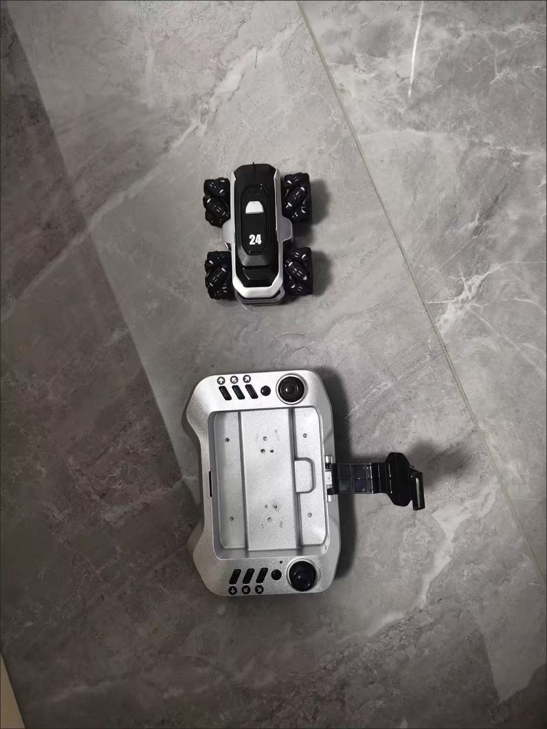 ollig·RC遙控水陸兩棲mini炫酷機甲可充電全地形特技越野兒童玩具可下水 - 图片 21