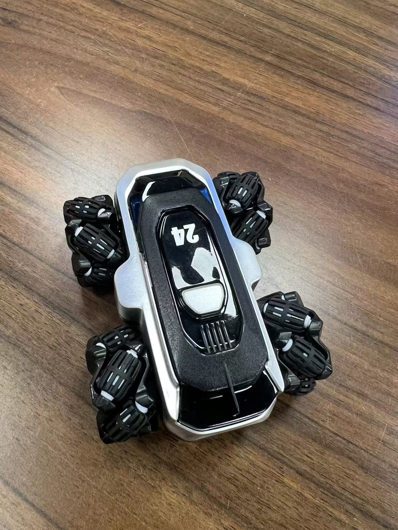 ollig·RC遙控水陸兩棲mini炫酷機甲可充電全地形特技越野兒童玩具可下水 - 图片 25