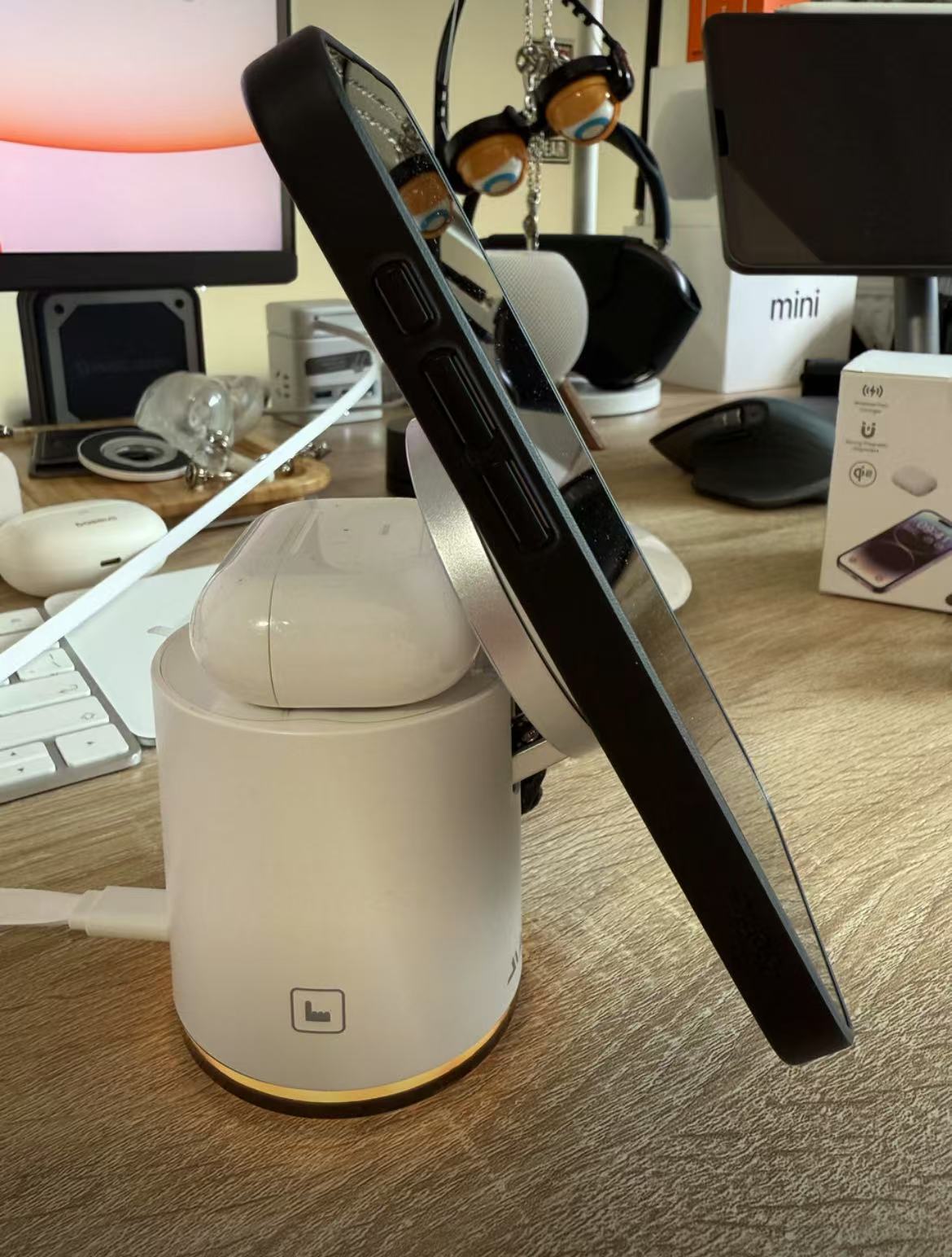 ollig·AreshQi2三合一磁吸無線充電器適用蘋果耳機床頭充電支架夜燈 - 图片 24